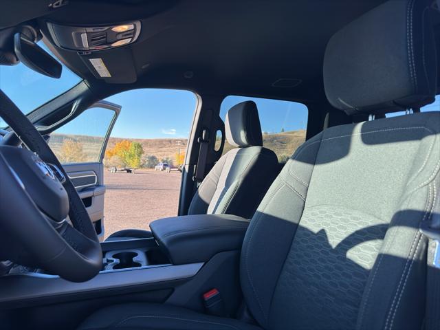 2025 RAM Ram 3500 RAM 3500 BIG HORN CREW CAB 4X4 8 BOX