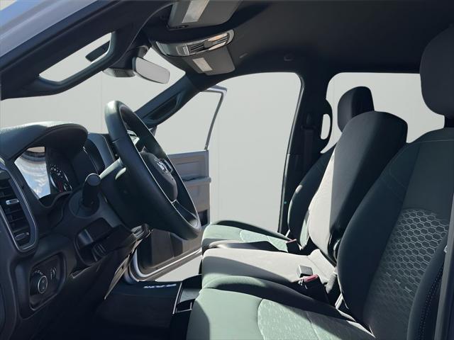 2025 RAM Ram 3500 RAM 3500 TRADESMAN CREW CAB 4X4 8 BOX 2025 RAM Ram 3500 RAM 3500 TRADESMAN CREW CAB 4X4 8 BOX