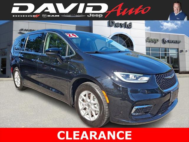 2024 Chrysler Pacifica Touring L 2024 Chrysler Pacifica Touring L