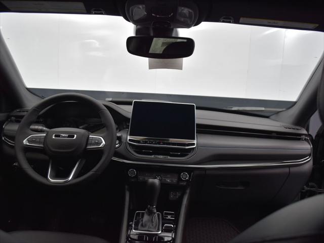 2025 Jeep Compass COMPASS LATITUDE 4X4 2025 Jeep Compass COMPASS LATITUDE 4X4