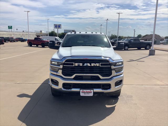 2026 RAM Ram 3500 Chassis Cab RAM 3500 TRADESMAN CREW CAB CHASSIS 4X4 60 CA