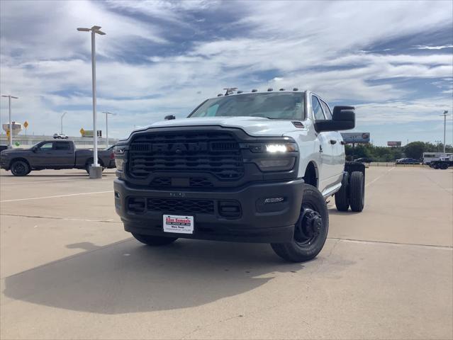 2026 RAM Ram 3500 Chassis Cab RAM 3500 TRADESMAN CREW CAB CHASSIS 4X4 60 CA
