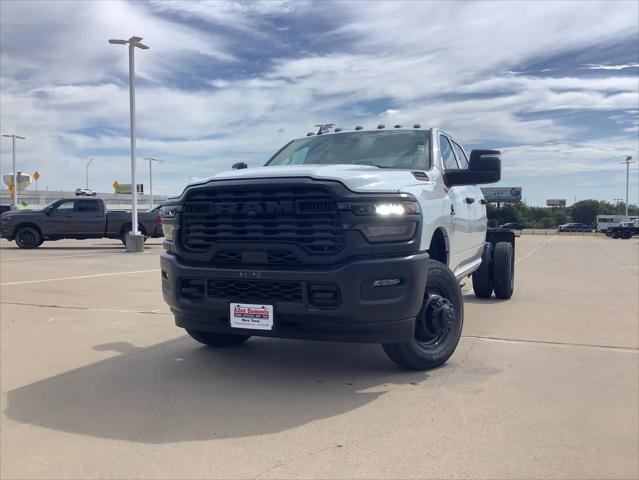 2026 RAM Ram 3500 Chassis Cab RAM 3500 TRADESMAN CREW CAB CHASSIS 4X4 60 CA