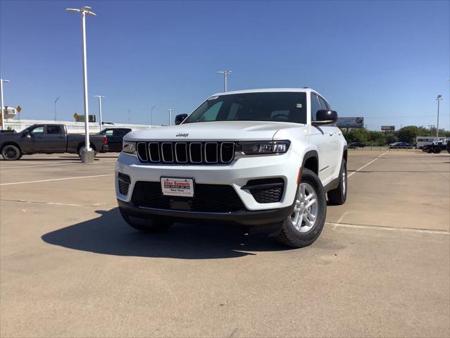 2025 Jeep Grand Cherokee GRAND CHEROKEE LAREDO 4X4