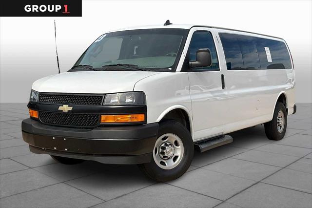 2023 Chevrolet Express Passenger RWD 3500 Extended Wheelbase LS 2023 Chevrolet Express Passenger RWD 3500 Extended Wheelbase LS
