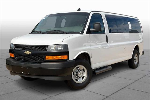 2023 Chevrolet Express Passenger RWD 3500 Extended Wheelbase LS 2023 Chevrolet Express Passenger RWD 3500 Extended Wheelbase LS