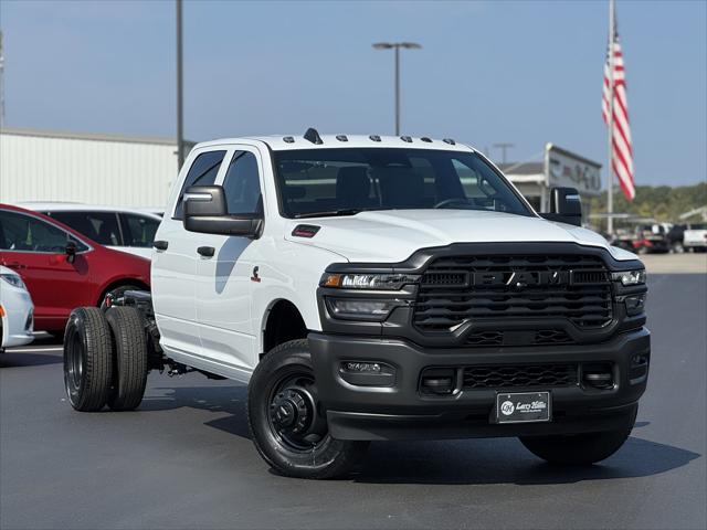 2026 RAM Ram 3500 Chassis Cab RAM 3500 TRADESMAN CREW CAB CHASSIS 4X4 60 CA