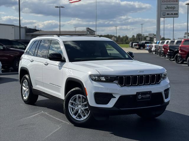 2025 Jeep Grand Cherokee GRAND CHEROKEE LAREDO X 4X4 2025 Jeep Grand Cherokee GRAND CHEROKEE LAREDO X 4X4