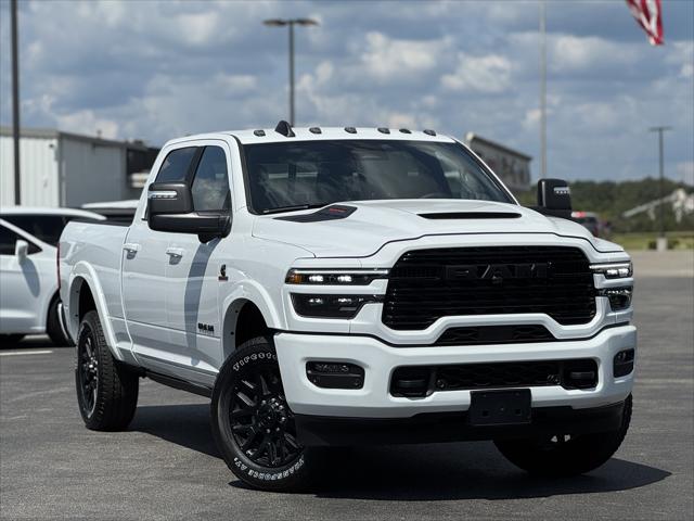 2025 RAM Ram 3500 RAM 3500 LIMITED CREW CAB 4X4 64 BOX