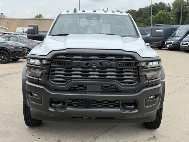 2025 RAM Ram 5500 Chassis Cab RAM 5500 TRADESMAN CHASSIS REGULAR CAB 4X4 84 CA 2025 RAM Ram 5500 Chassis Cab RAM 5500 TRADESMAN CHASSIS REGULAR CAB 4X4 84 CA