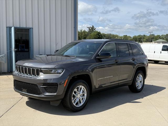 2025 Jeep Grand Cherokee GRAND CHEROKEE LAREDO X 4X4 2025 Jeep Grand Cherokee GRAND CHEROKEE LAREDO X 4X4