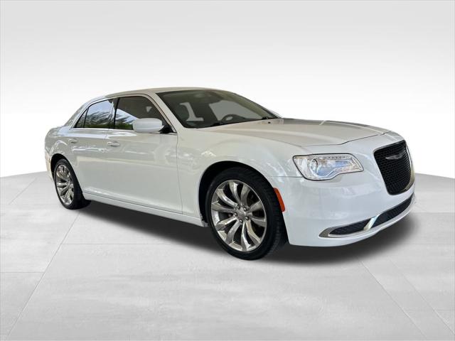 2020 Chrysler 300 Touring L 2020 Chrysler 300 Touring L