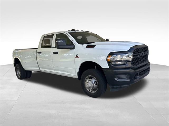 2024 RAM 3500 Tradesman Crew Cab 4x4 8 Box 2024 RAM 3500 Tradesman Crew Cab 4x4 8 Box