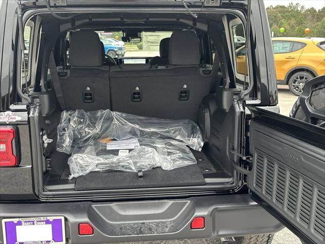 2025 Jeep Wrangler 4-Door Sahara 4x4