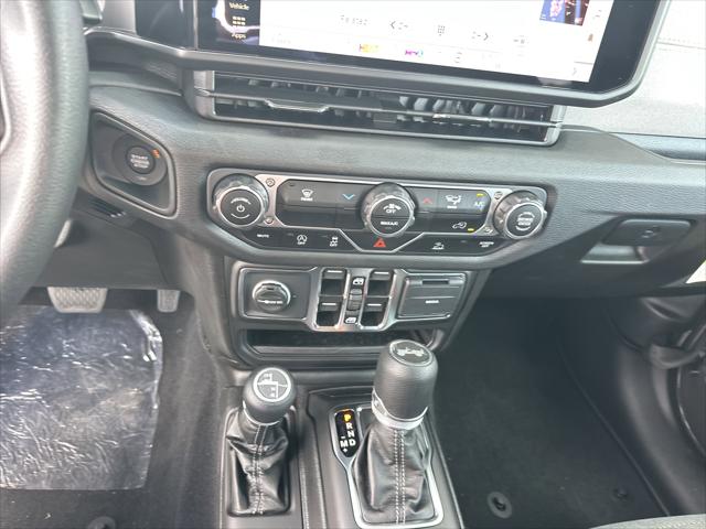 2025 Jeep Wrangler 4-Door Sport 4x4