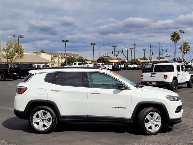 2022 Jeep Compass Latitude FWD 2022 Jeep Compass Latitude FWD