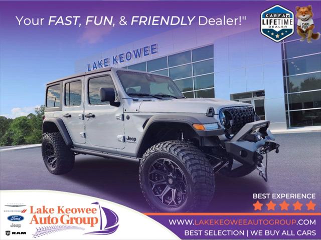2024 Jeep Wrangler 4-Door Willys 4x4 2024 Jeep Wrangler 4-Door Willys 4x4