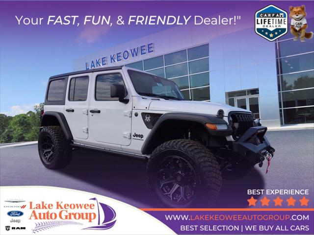 2024 Jeep Wrangler 4-Door Willys 4x4 2024 Jeep Wrangler 4-Door Willys 4x4