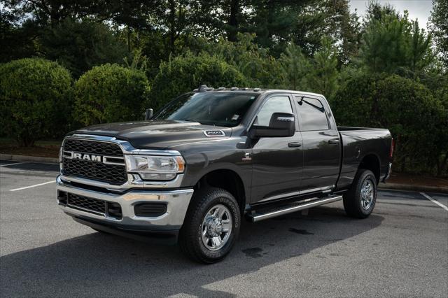 2024 RAM 2500 Tradesman Crew Cab 4x4 64 Box