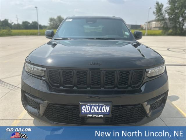 2025 Jeep Grand Cherokee GRAND CHEROKEE ALTITUDE 4X4 2025 Jeep Grand Cherokee GRAND CHEROKEE ALTITUDE 4X4