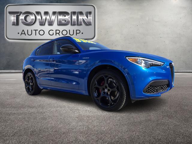 2022 Alfa Romeo Stelvio Veloce Ti AWD 2022 Alfa Romeo Stelvio Veloce Ti AWD
