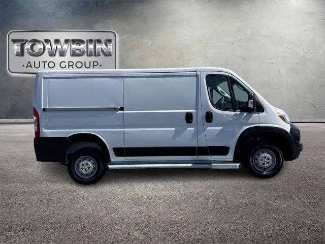 2023 RAM ProMaster 2500 Cargo Van Low Roof 136 WB 2023 RAM ProMaster 2500 Cargo Van Low Roof 136 WB