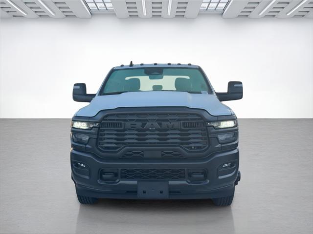 2026 RAM Ram 3500 Chassis Cab RAM 3500 TRADESMAN CREW CAB CHASSIS 4X4 60 CA 2026 RAM Ram 3500 Chassis Cab RAM 3500 TRADESMAN CREW CAB CHASSIS 4X4 60 CA