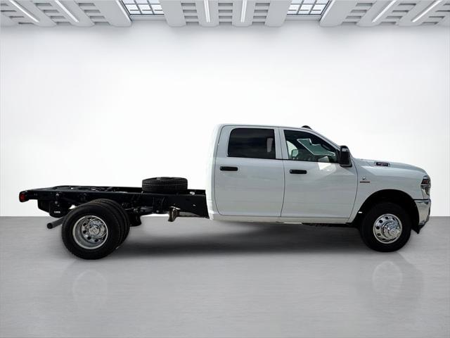 2026 RAM Ram 3500 Chassis Cab RAM 3500 TRADESMAN CREW CAB CHASSIS 4X2 60 CA