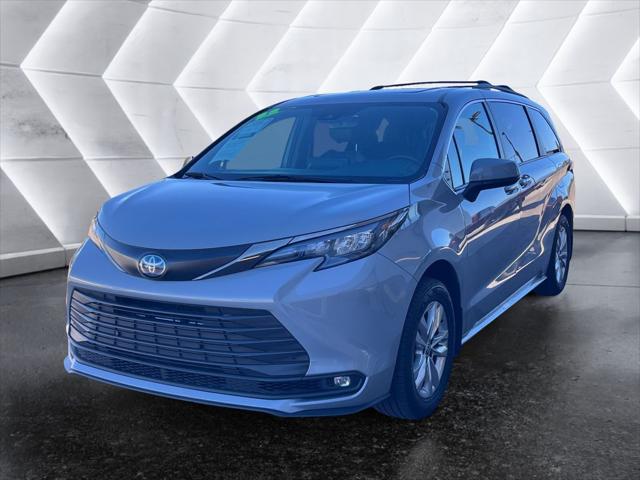 2022 Toyota Sienna XLE Woodland Edition 2022 Toyota Sienna XLE Woodland Edition