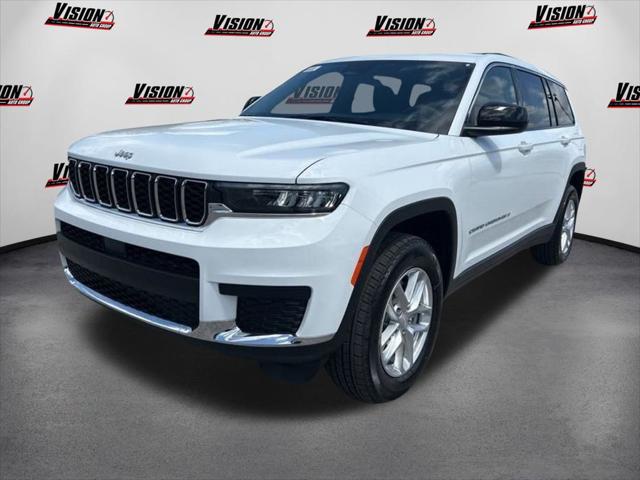 2025 Jeep Grand Cherokee GRAND CHEROKEE L LAREDO X 4X4
