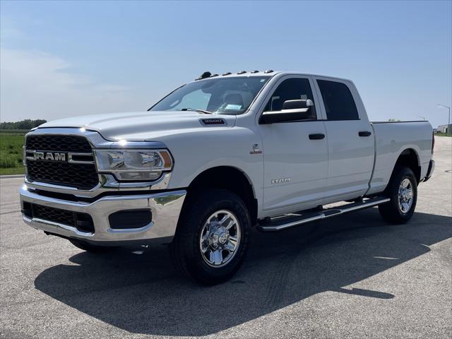 2022 RAM 3500 Tradesman Crew Cab 4x4 64 Box