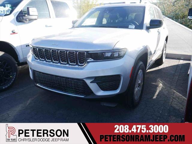 2025 Jeep Grand Cherokee GRAND CHEROKEE LAREDO X 4X4 2025 Jeep Grand Cherokee GRAND CHEROKEE LAREDO X 4X4