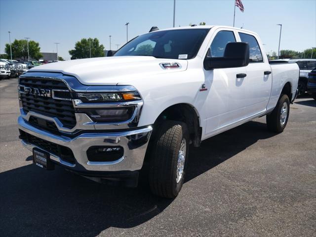 2026 RAM Ram 3500 RAM 3500 TRADESMAN CREW CAB 4X4 64 BOX