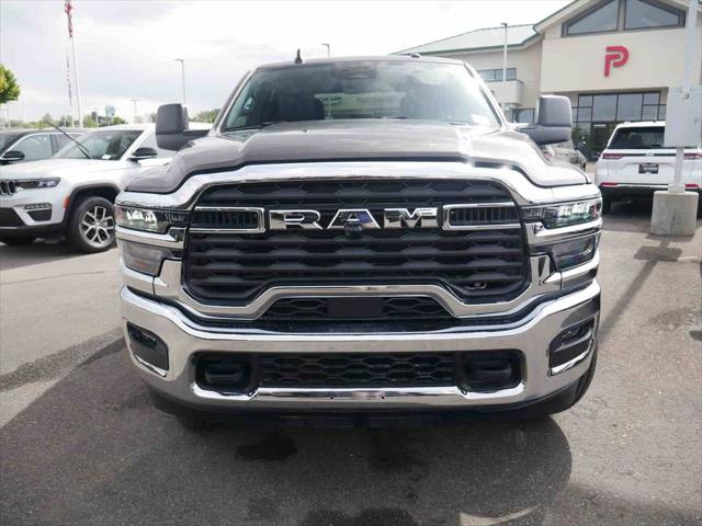 2026 RAM Ram 3500 RAM 3500 TRADESMAN CREW CAB 4X4 64 BOX