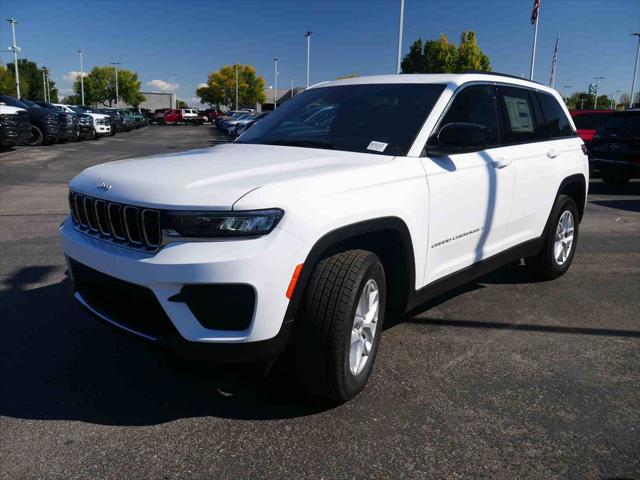 2025 Jeep Grand Cherokee GRAND CHEROKEE LAREDO X 4X4 2025 Jeep Grand Cherokee GRAND CHEROKEE LAREDO X 4X4