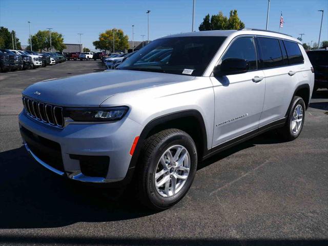 2025 Jeep Grand Cherokee GRAND CHEROKEE L LAREDO 4X4 2025 Jeep Grand Cherokee GRAND CHEROKEE L LAREDO 4X4