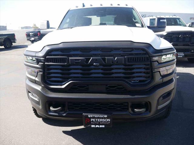 2026 RAM Ram 5500 Chassis Cab RAM 5500 TRADESMAN CHASSIS CREW CAB 4X4 84 CA