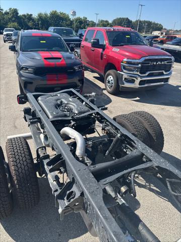 2026 RAM Ram 3500 Chassis Cab RAM 3500 TRADESMAN CREW CAB CHASSIS 4X4 60 CA 2026 RAM Ram 3500 Chassis Cab RAM 3500 TRADESMAN CREW CAB CHASSIS 4X4 60 CA