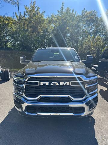 2026 RAM Ram 3500 Chassis Cab RAM 3500 TRADESMAN CREW CAB CHASSIS 4X4 60 CA 2026 RAM Ram 3500 Chassis Cab RAM 3500 TRADESMAN CREW CAB CHASSIS 4X4 60 CA