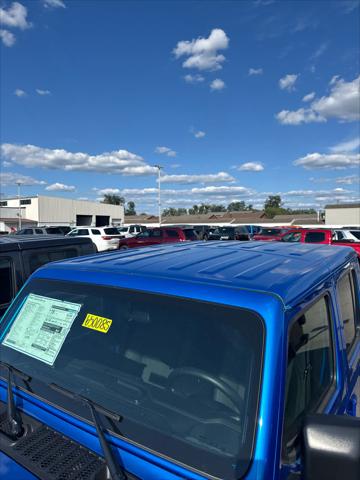 2025 Jeep Gladiator GLADIATOR NIGHTHAWK 4X4 2025 Jeep Gladiator GLADIATOR NIGHTHAWK 4X4