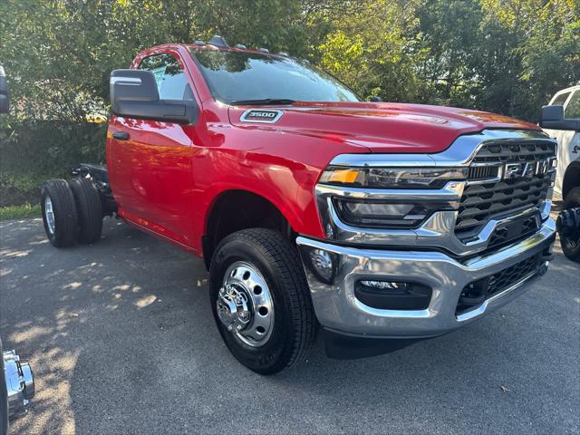 2026 RAM Ram 3500 Chassis Cab RAM 3500 TRADESMAN CHASSIS REGULAR CAB 4X4 60 CA 2026 RAM Ram 3500 Chassis Cab RAM 3500 TRADESMAN CHASSIS REGULAR CAB 4X4 60 CA