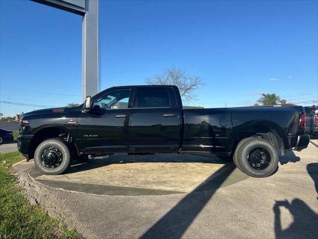 2025 RAM Ram 3500 RAM 3500 BIG HORN CREW CAB 4X4 8 BOX 2025 RAM Ram 3500 RAM 3500 BIG HORN CREW CAB 4X4 8 BOX