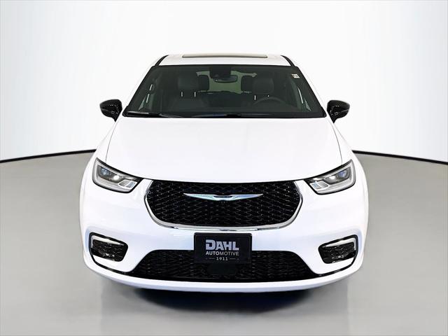 2026 Chrysler Pacifica PACIFICA SELECT AWD