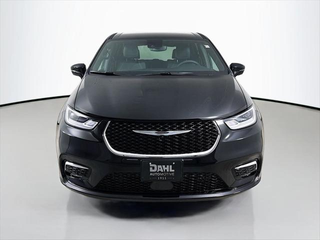 2025 Chrysler Pacifica PACIFICA SELECT