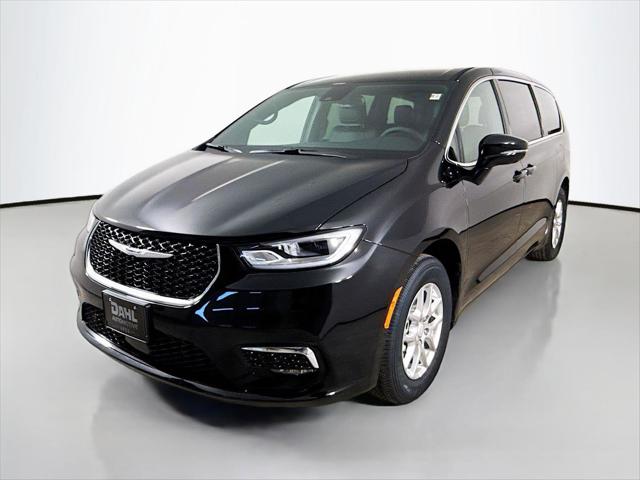 2025 Chrysler Pacifica PACIFICA SELECT