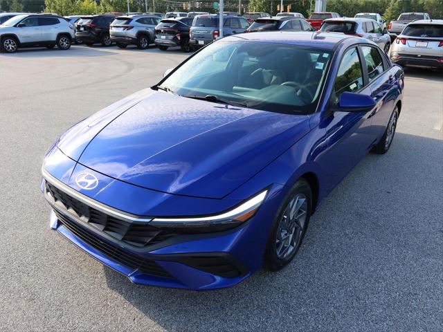 2024 Hyundai Elantra SEL 2024 Hyundai Elantra SEL