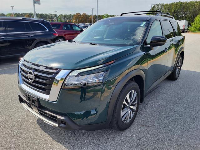 2023 Nissan Pathfinder SL 4WD