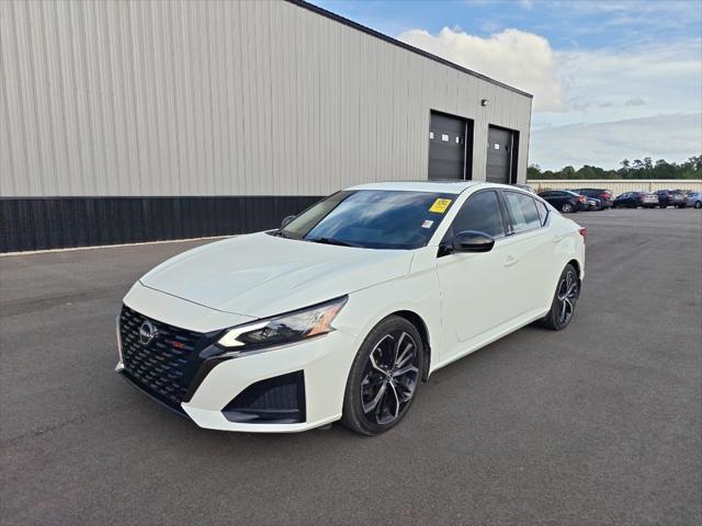 2023 Nissan Altima SR FWD