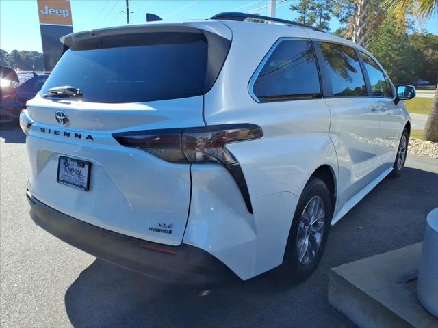 2023 Toyota Sienna XLE 2023 Toyota Sienna XLE