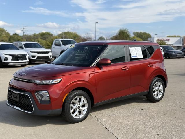 2022 Kia Soul LX 2022 Kia Soul LX